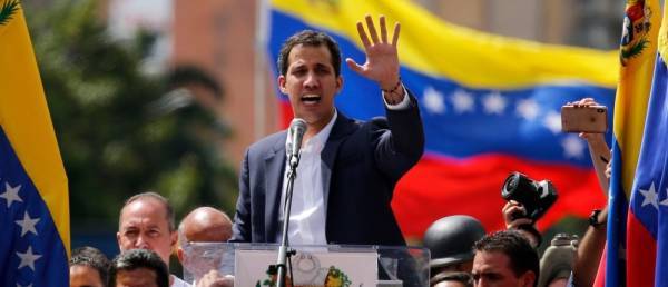 Βενεζουέλα: Ο Γκουαϊδό καταγγέλλει τις προσπάθειες εκφοβισμού