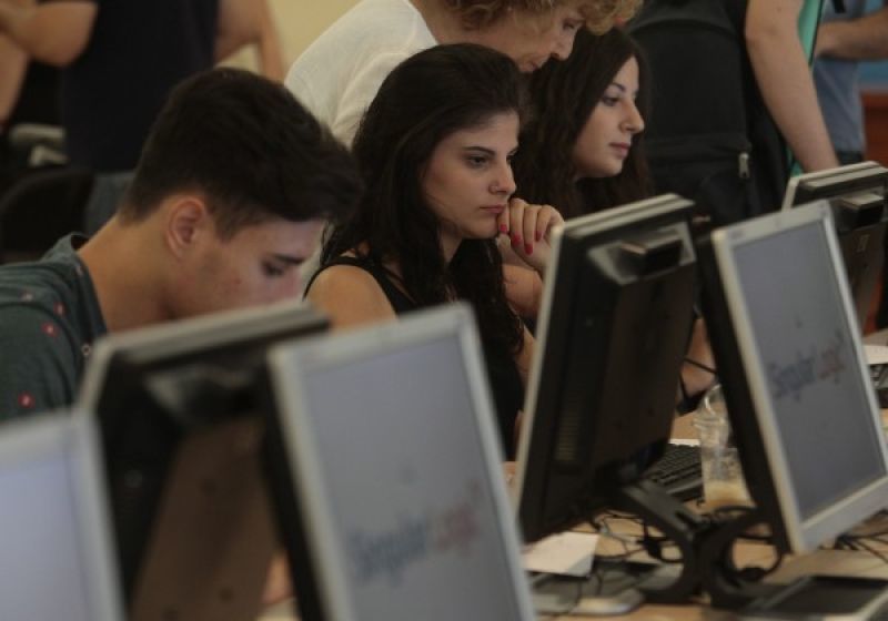 Δημόσιο: Επανέρχονται οι συλλογικές συμβάσεις-Τι γίνεται με μισθούς και προσλήψεις