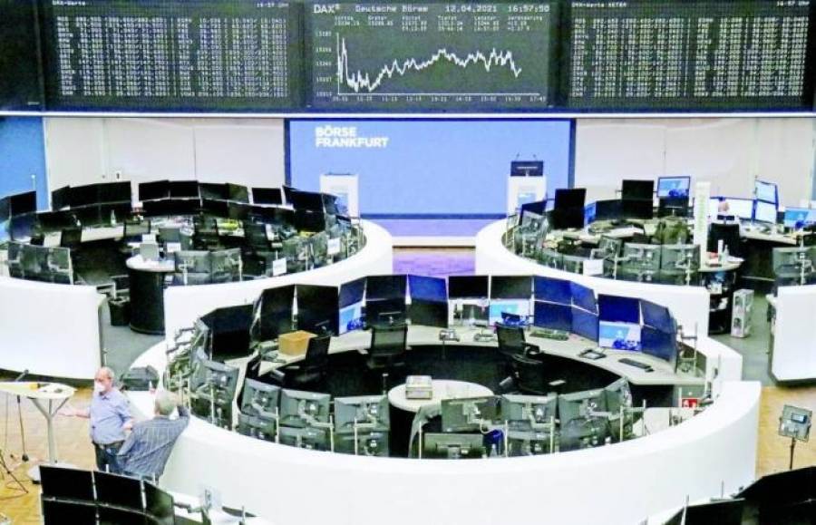 «Νηνεμία» στις ευρωπαϊκές αγορές-Αναμένεται «σήμα» από τις κεντρικές τράπεζες