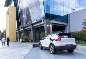 H Volvo στο Mobility 2021 για την ηλεκτροκίνηση που ξεκινά σήμερα στο Golden Hall