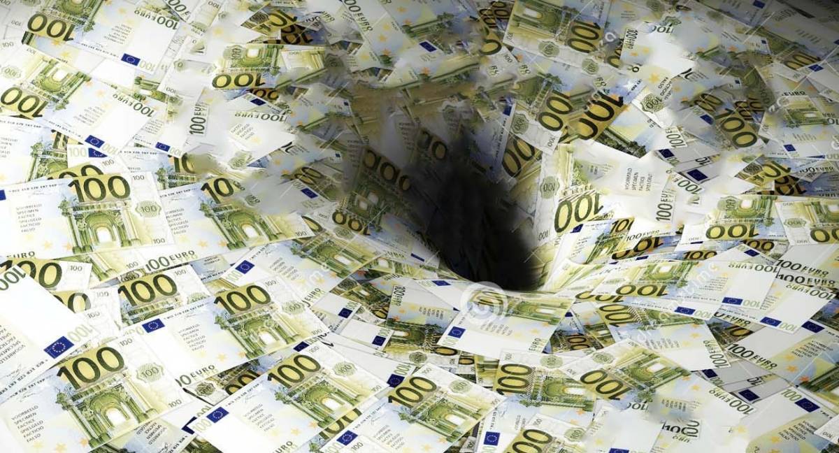 «Μαύρη Τρύπα» 100εκατ. στα έσοδα από καύσιμα, τσιγάρα και αυτοκίνητα