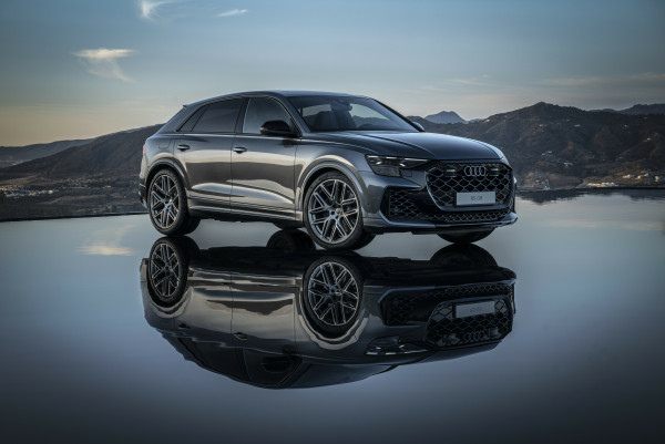 Τα πιο ισχυρά SUV της Audi Sport GmbH: Τα νέα RS Q8 SUV performance και RS Q8 SUV