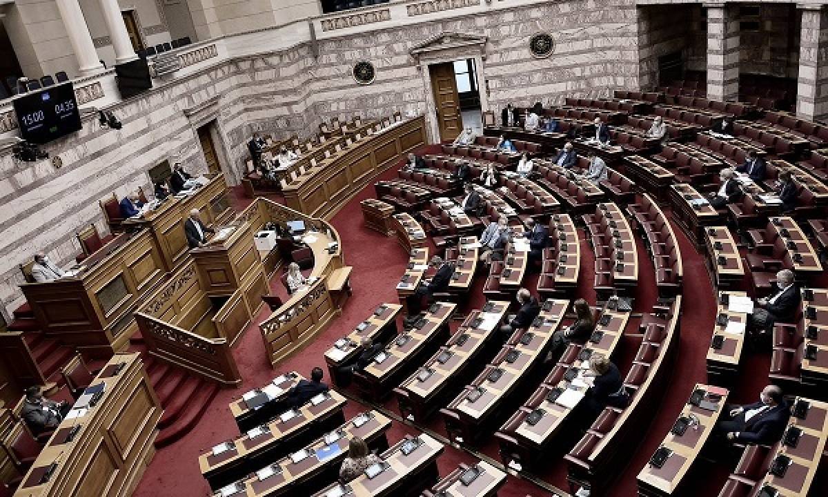 Υπερψηφίστηκε στην επιτροπή της Βουλής το νομοσχέδιο για το «λόμπινγκ»