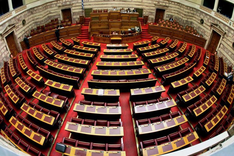 LIVE: Συνεχίζονται οι προγραμματικές δηλώσεις-Τοποθετούνται υπουργοί και βουλευτές