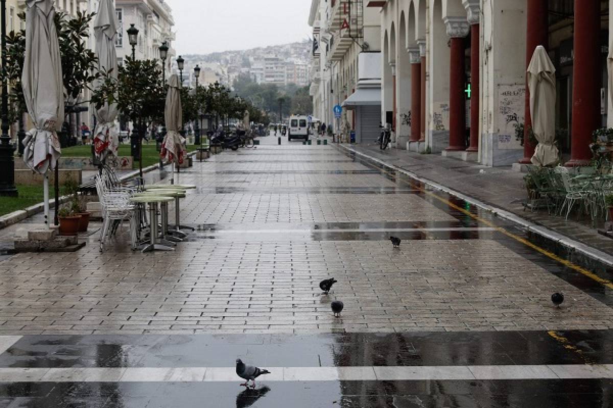 Λιανεμπόριο: Επιχορήγηση 5.000 ευρώ για τις επιχειρήσεις ζητούν τρεις περιφερειάρχες