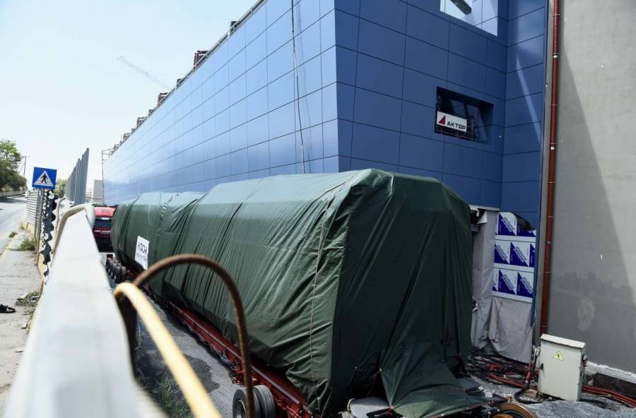 «Το Μετρό στηρίζει Νοτοπούλου»: τα βαγόνια έφτασαν στην Θεσσαλονίκη. Για μόστρα