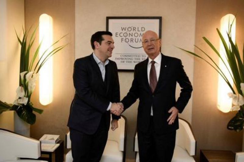 Νταβός: Συνάντηση Τσίπρα με τον πρόεδρο του Παγκόσμιου Οικονομικού Φόρουμ