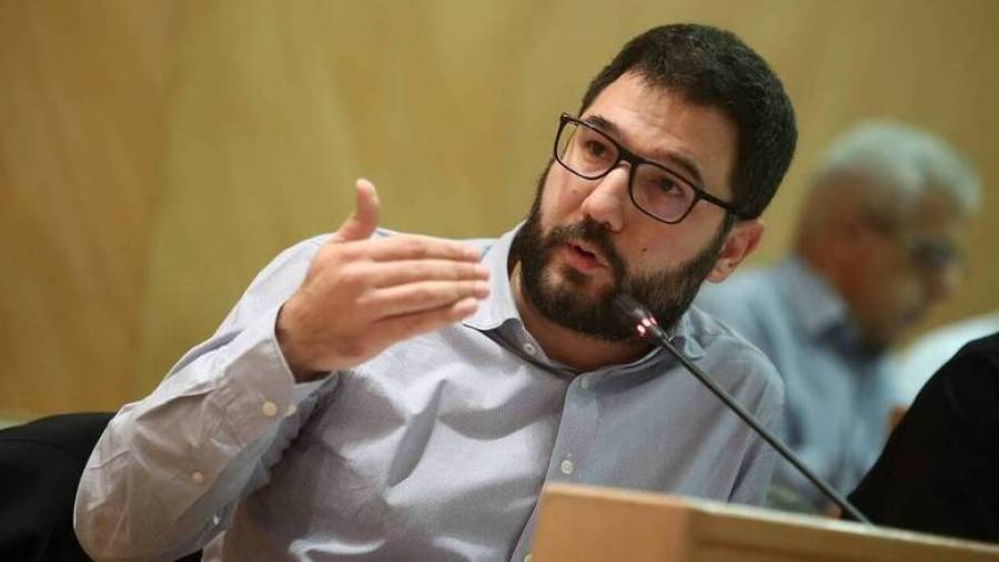 Ηλιόπουλος: Καλούμε τον κ. Μπακογιάννη να ακυρώσει την προκλητική φιέστα
