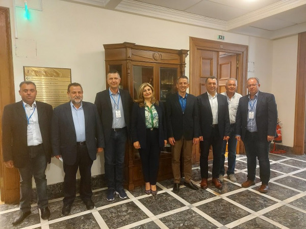 ΠΑΣΟΚ: Αδιαπραγμάτευτη η αξιοπρεπής καθημερινότητα των στελεχών των Ενόπλων Δυνάμεων