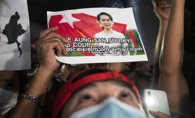 Μιανμάρ: Διευρύνεται η απαγόρευση πρόσβασης στα social media