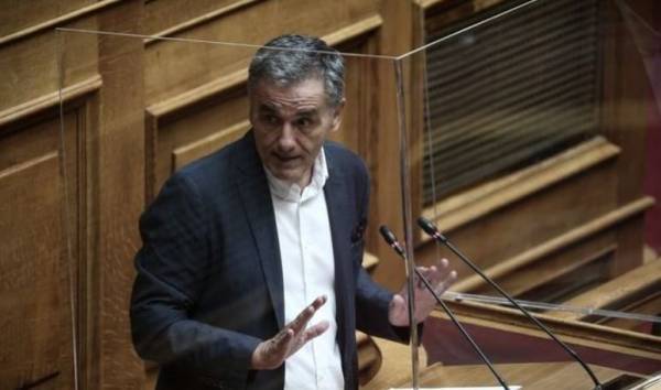 Τσακαλώτος σε Οικονόμου: Ας μη μιλάει η ΝΔ για μεσαία τάξη