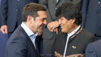 Ο Τσίπρας και ο Μαδούρο στηρίζουν τον Μοράλες, εν μέσω χάους στην Βολιβία