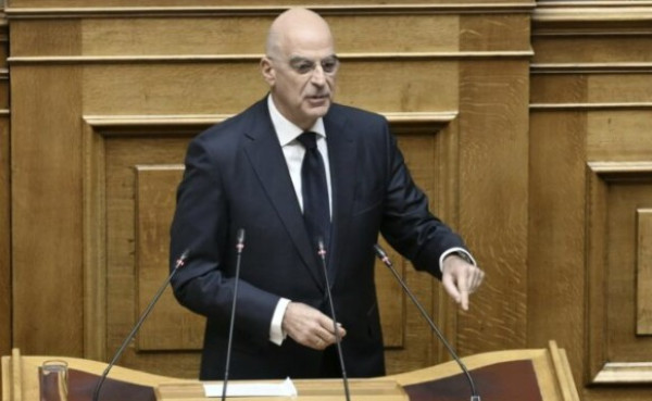 Δένδιας: Αρνείται συσχέτιση των Τεμπών με τη μεταφορά στρατιωτικού υλικού-καυσίμων