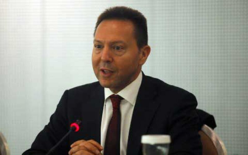 Στουρνάρας: Στο 1,5% αντί για 1% το πρωτογενές έλλειμα για το 2012