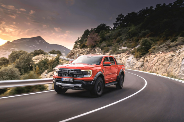 Το σκληροτράχηλο Ford Ranger Raptor συγκεντρώνει τα φλας της δημοσιότητας στην έκθεση AgroΤhessaly 2025