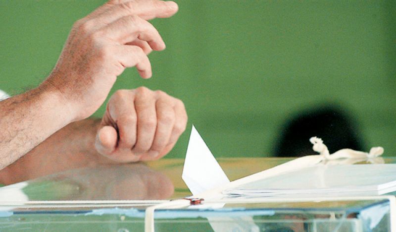Ενίσχυση της ΝΔ έναντι του ΣΥΡΙΖΑ καταγράφουν νέες δημοσκοπήσεις