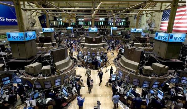 Αντιμέτωπη με νέο κραχ η Wall Street