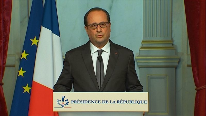 Ολάντ: Εξουδετερώσαμε τους τρομοκράτες-Να μείνουμε ενωμένοι