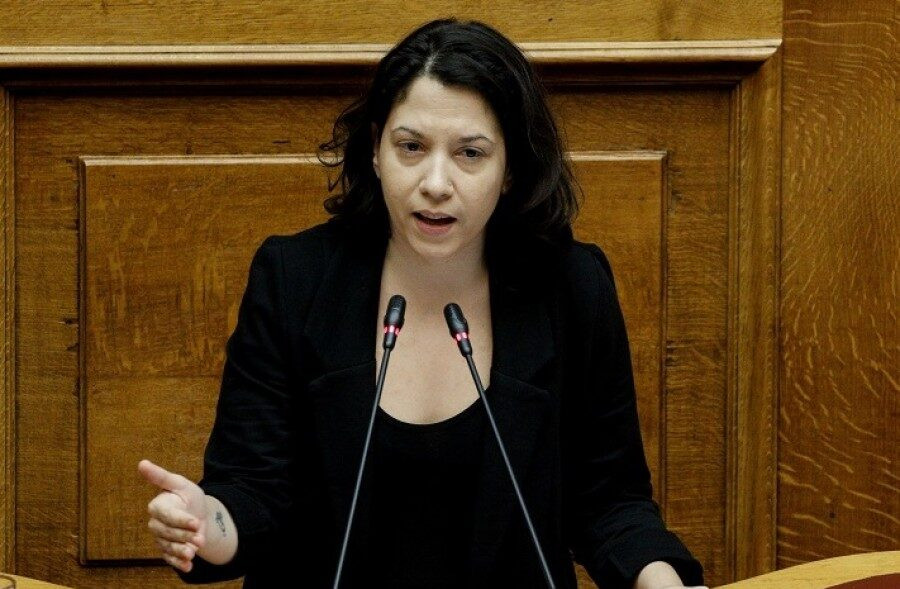 ΜέΡα25: Ανεξαρτητοποιήθηκε η βουλευτής Φωτεινή Μπακαδήμα