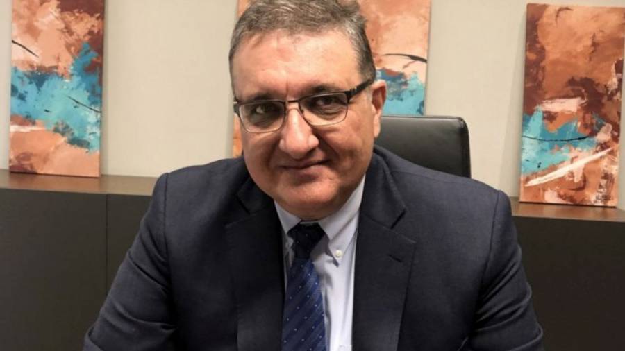 Εξαδάκτυλος: Κίνδυνος «Πορτογαλοποίησης»- Άμεσα κλείσιμο σχολείων