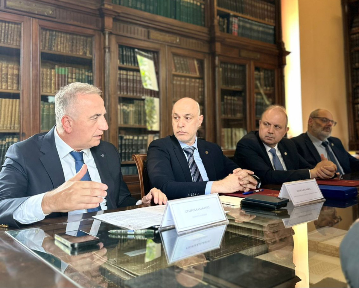 Στην υπογραφή Μνημονίου Συνεργασίας του Εθνικού Αστεροσκοπείου Αθηνών και του ΑΠΘ ο Καλαφάτης