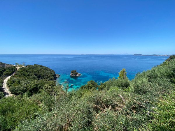 Τουρισμός: Η Αθήνα απογειώνεται, η Ήπειρος ανεβαίνει – Ποιοι κερδίζουν και ποιοι μένουν πίσω