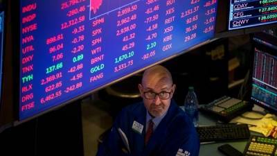 Ρευστοποιήσεις στη Wall Street λόγω αύξησης θυμάτων από τον Covid-19