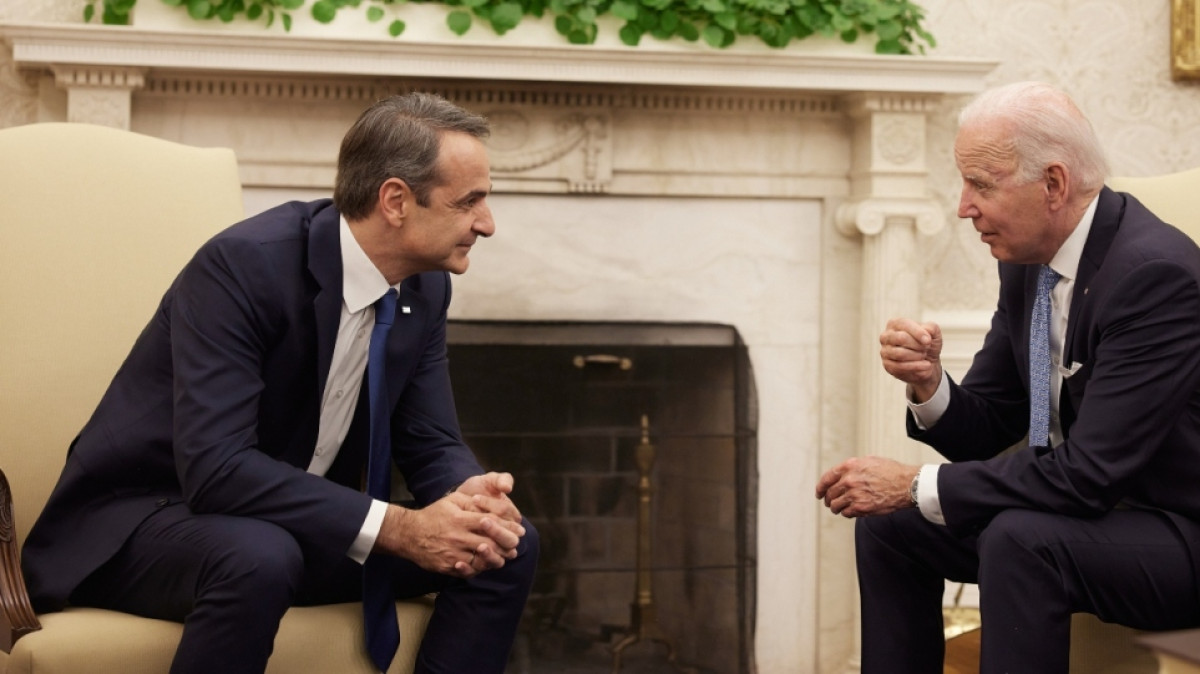 «Παράθυρο» για επίσκεψη Μητσοτάκη στον Λευκό Οίκο άφησε ο Γεραπετρίτης