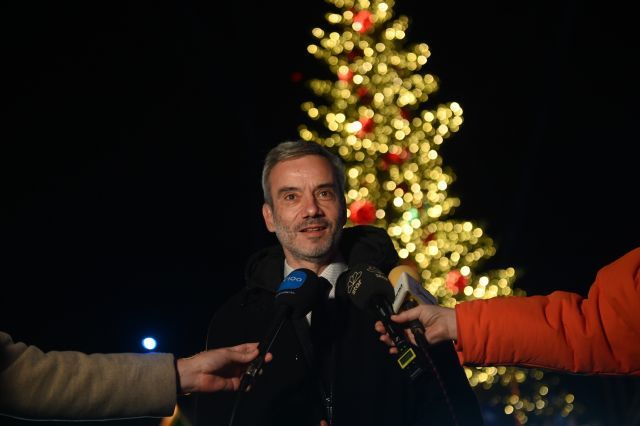 Θεσσαλονίκη: Φωταγωγήθηκε το χριστουγεννιάτικο δέντρο