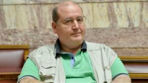 Φίλης: Μοναδική λύση η απόσυρση των διατάξεων για την αξιολόγηση