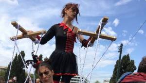 Support Art Workers: Διαδηλώνουν στο Σύνταγμα οι εργαζόμενοι στον Πολιτισμό