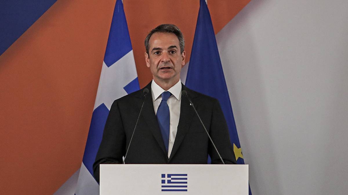 Επιστρέφει στην Αθήνα ο Μητσοτάκης: Σύμβολο θάρρους η Γεννηματά