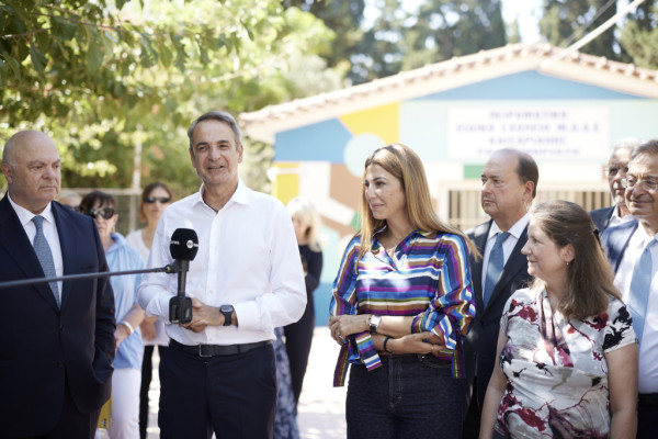 Μητσοτάκης: Νέα πνοή στα σχολεία με €400 εκατ. – Έμφαση στην ειδική αγωγή