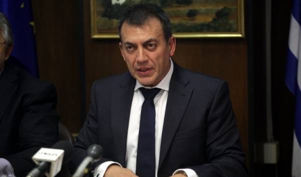 Εκκρεμείς συντάξεις και ψηφιοποιημένη σύνταξη οι προτεραιότητες Βρούτση