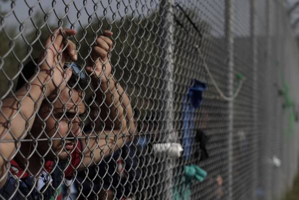 Spiegel: Λέσβος, το νησί των καταραμένων