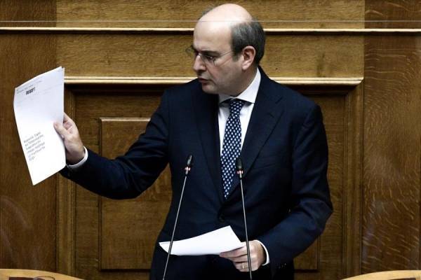 Χατζηδάκης: Καμία πρόθεση για αύξηση τιμολογίων από τη ΔΕΗ