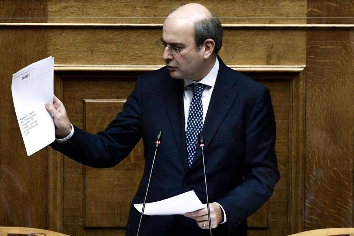 Χατζηδάκης: Καμία πρόθεση για αύξηση τιμολογίων από τη ΔΕΗ