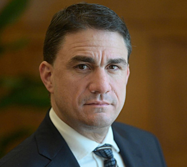 Τσουκαλάς: Η κυβέρνηση συνεχίζει να στηρίζει την ολιγοπωλιακή δομή της οικονομίας και τα ισχυρά συμφέροντα