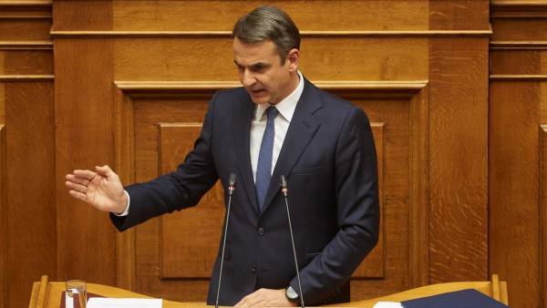 Μητσοτάκης: Όχι σε υποχρεωτικό εμβολιασμό εκπαιδευτικών-Ναι σε υποχρεωτικά τεστ