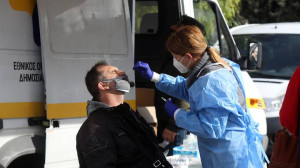 ΕΟΔΥ: Πού θα γίνουν δωρεάν rapid test την Πέμπτη (12/1)