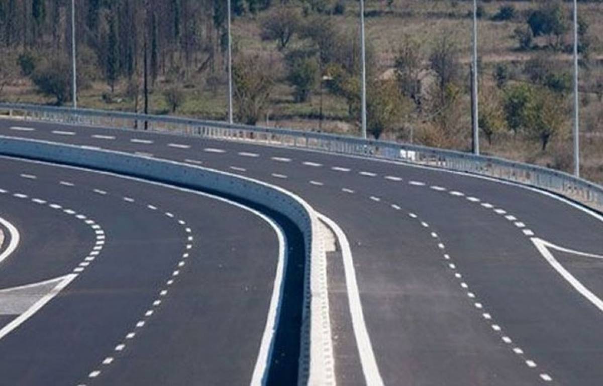 Άνδρας οδηγούσε ανάποδα για μισό χιλιόμετρο στην εθνική Αθηνών- Θεσσαλονίκης