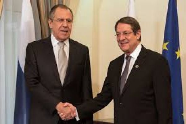 Λαβρόφ:Αποτελεσματικότερη εγγύηση για το Κυπριακό είναι το ΣΑ του ΟΗΕ