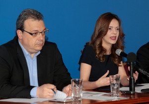 Αχτσιόγλου-Φάμελλος: Επικοινωνιακή φούσκα η επιδότηση των 600 ευρώ