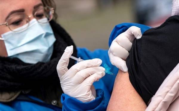Μυτιλήνη: Στις 15/2 ξεκινούν οι εμβολιασμοί με AstraZeneca στους 60-64
