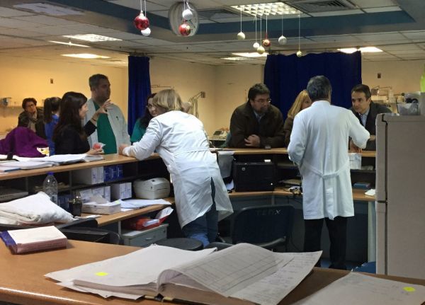 Αιφνιδιαστική επίσκεψη στον Ευαγγελισμό από τον Κ. Μητσοτάκη