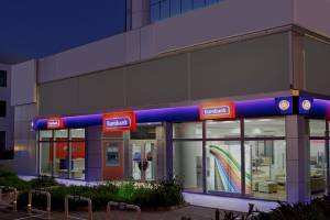 Eurobank: Η απόσχιση κλάδου τραπεζικής δραστηριότητας στην έκτακτη ΓΣ