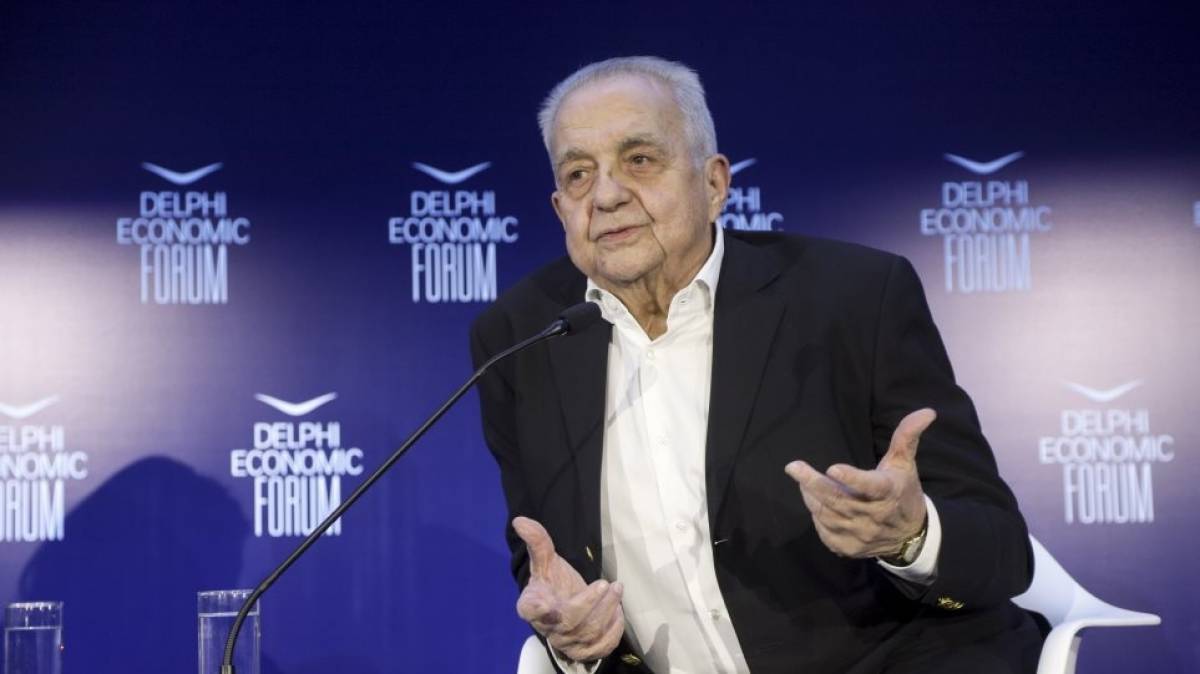 Φλαμπουράρης για «κόκκινα» δάνεια: Διπλή στήριξη σε δανειολήπτες και τράπεζες