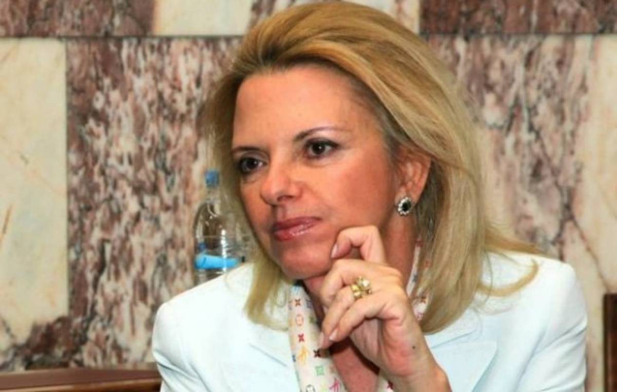 Βόζεμπεργκ: Οφείλει να παραιτηθεί η Μενδώνη, αυτή επιλέγει τα πρόσωπα