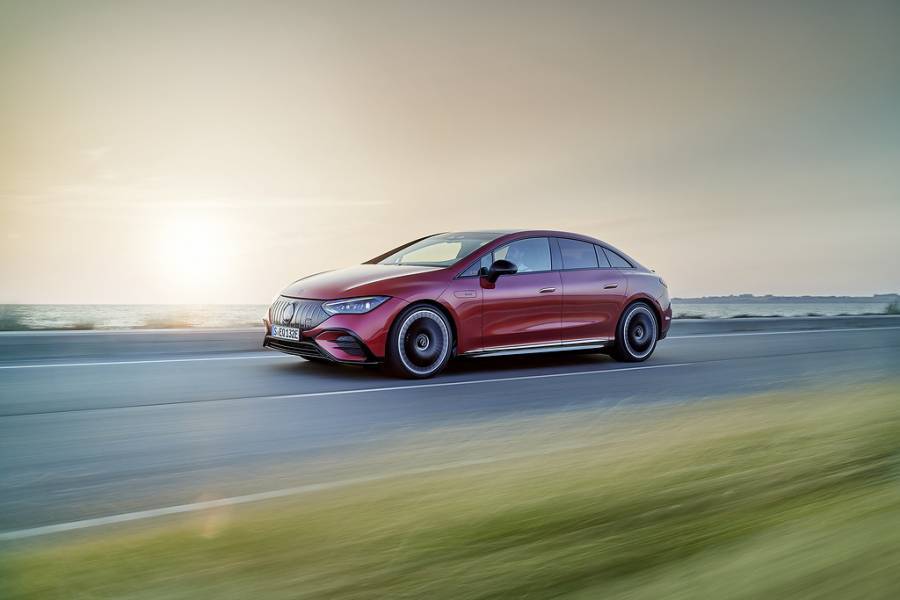 H νέα EQE από τη Mercedes-EQ και τη Mercedes-AMG "προσεδαφίστηκαν" στην ελληνική αγορά - Οι τιμές, οι εκδόσεις