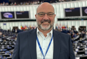 Αρναούτογλου προς Ευρωπαϊκή Επιτροπή: Γιατί η σεισμόπληκτη Κρήτη έμεινε εκτός «Εξοικονομώ 2025» και RePowerEU;
